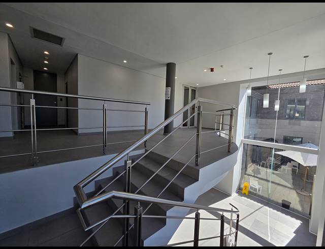 344M² OFFICE TO LET IN SANDOWN
